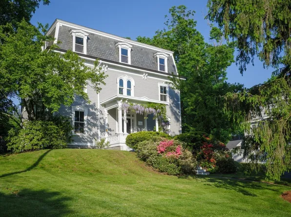 59 N Main St, Natick, MA 01760
