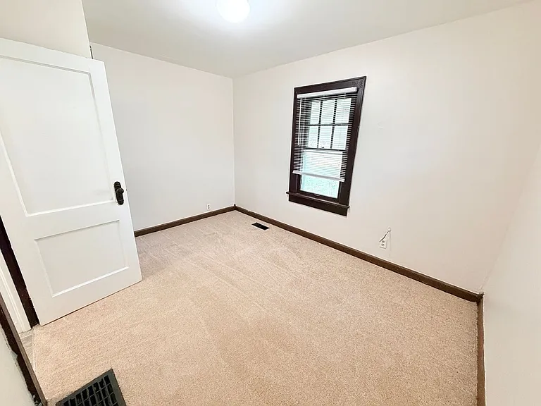 1250 N Colorado Ave — Photo 11