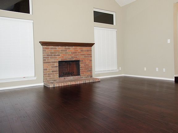 4th image of 2709 Cherlin Pl