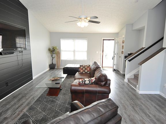 3rd image of 1084 Schauer Dr
