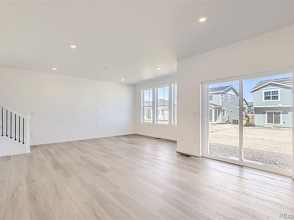 5th image of 4663 Ambrose Place
