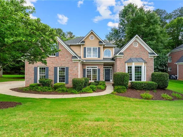 1995 Settindown Dr, Roswell, GA 30075