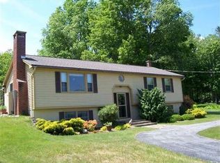 43 McKee Rd, Sunderland, VT 05250
