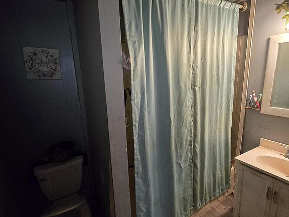 5th image of 1828 Forest Ave