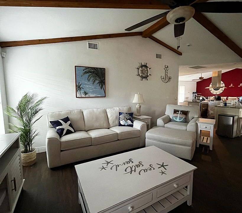 Den Area