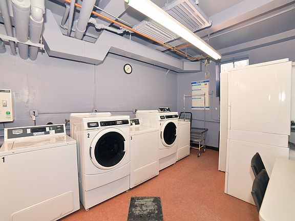 4th image of 6610 Yellowstone Blvd APT 1G