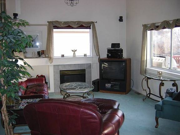 Living Rm. w/ fireplace