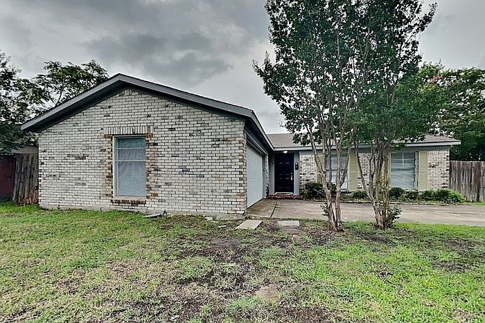 1st image of 938 Hudson Dr