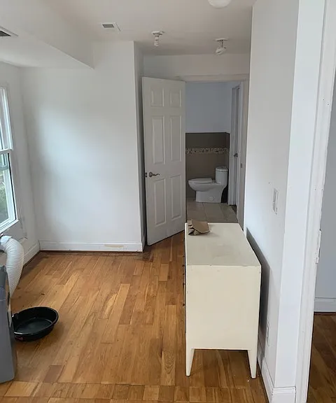 649 Broad St — Photo 5