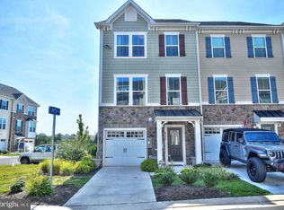 8233 Secluded Cove Ln, Baltimore, MD 21222