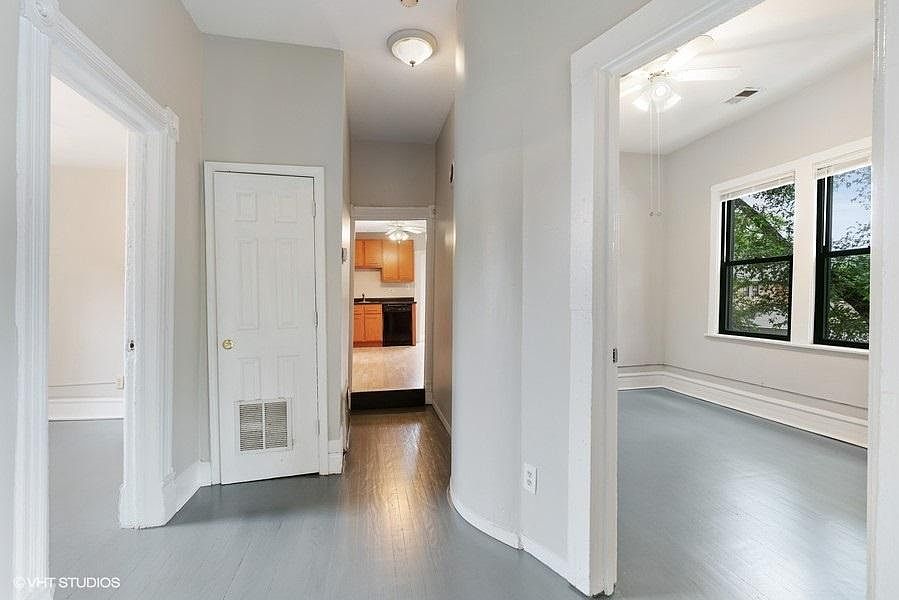 Hallway between bedrooms 1 & 2