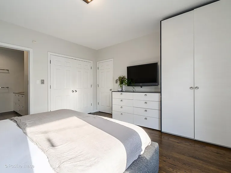 910 N Washtenaw Ave #1 — Photo 13