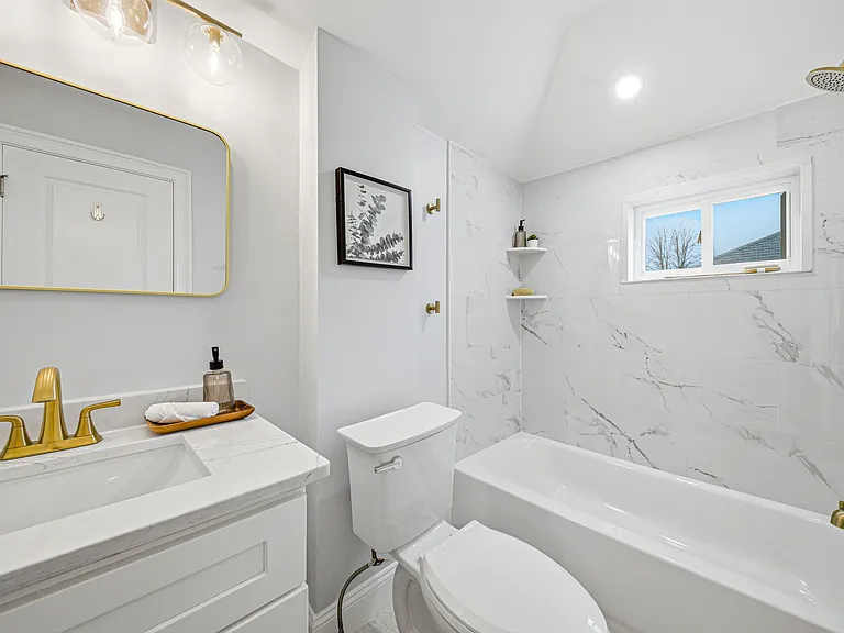 30 Arnold St — Photo 14