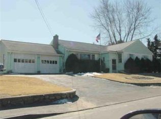 18 Margaret Rd, Sharon, MA 02067