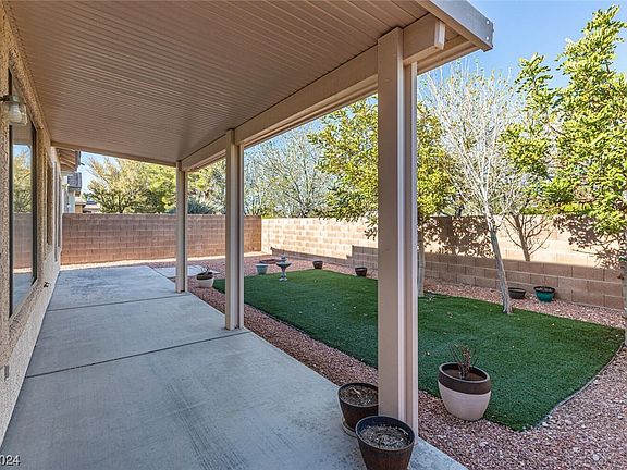 5th image of 10824 Scamadella St