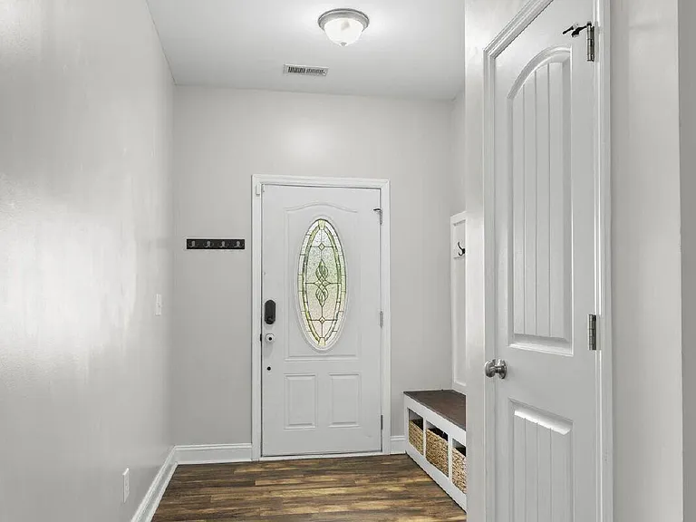 144 Backfield Pl — Photo 5
