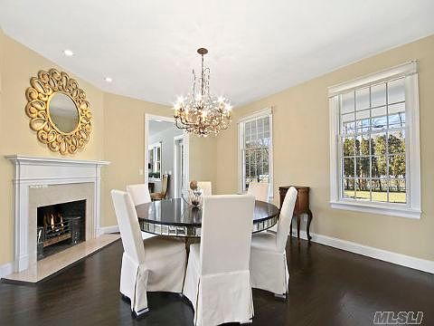 3rd image of 77 Quogue St