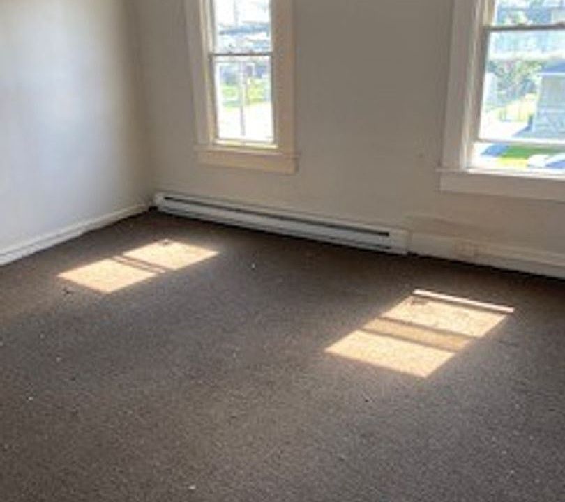 1st image of 219 N Garfield Ave