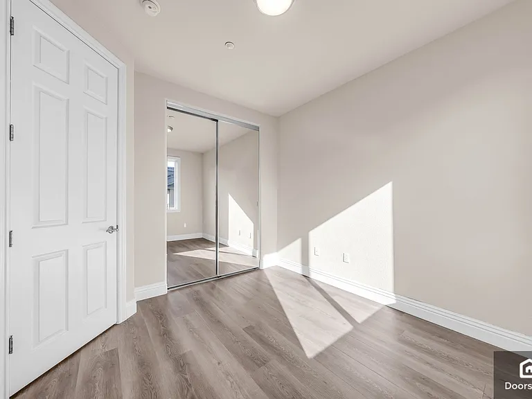 1164 McKay Dr — Photo 30