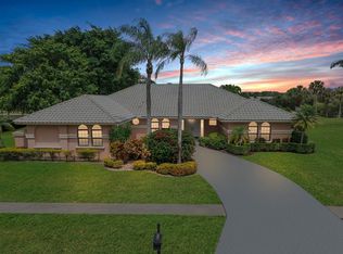 10290 Camelback Ln, Boca Raton, FL 33498