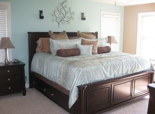 2258 Sunset View Ln, Kankakee, IL 60901