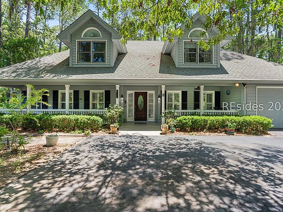 5th image of 54 Edgewood Dr