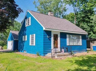 2675 Watkins Lake Rd, Waterford, MI 48328