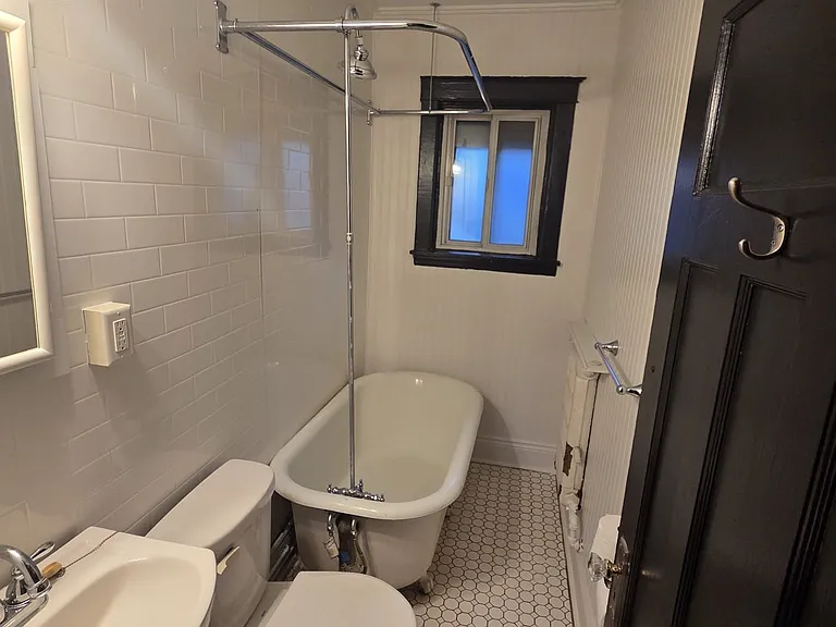 4 Hyde Park Ave #10 — Photo 10