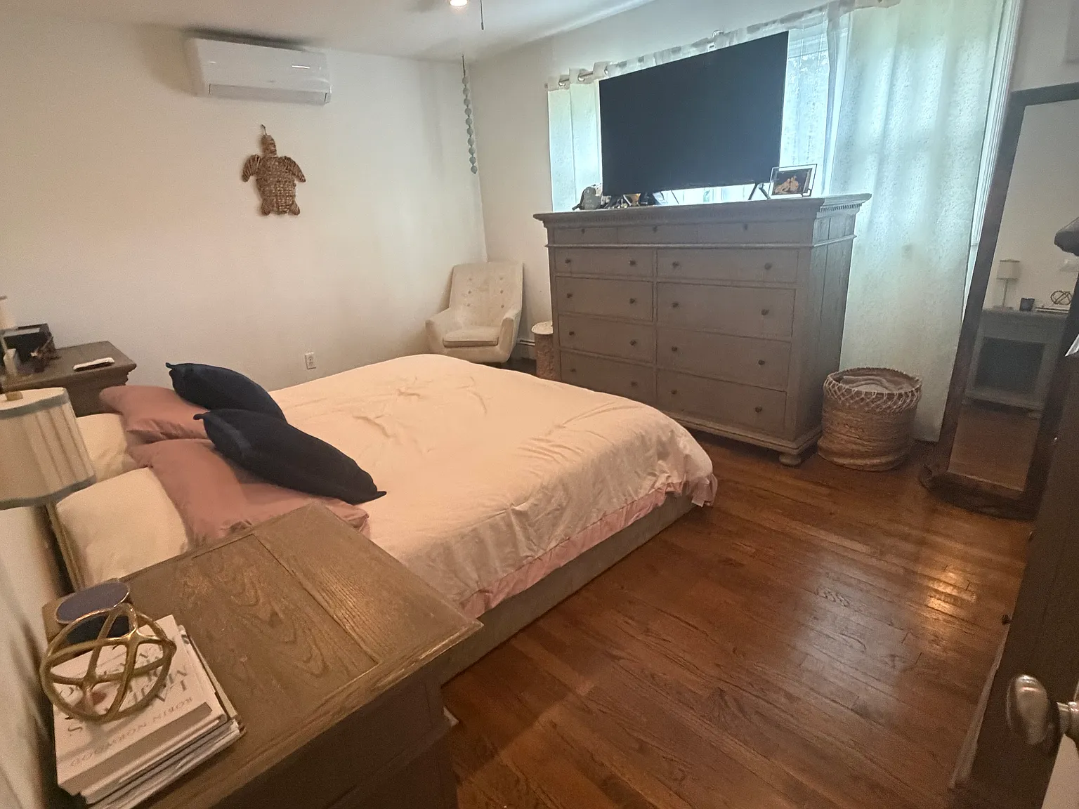 5 bed, $4,600 — Photo 4