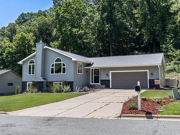 2nd image of 395 Pleasant Hill Dr
