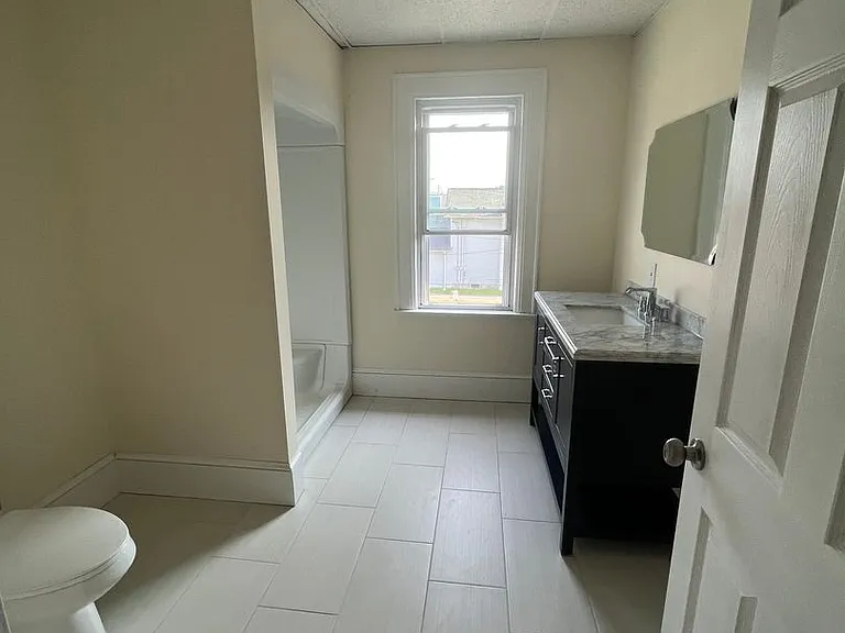 820 Main St — Photo 21