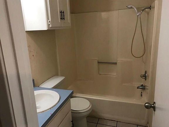 5th image of 1146 Landsdale Ln