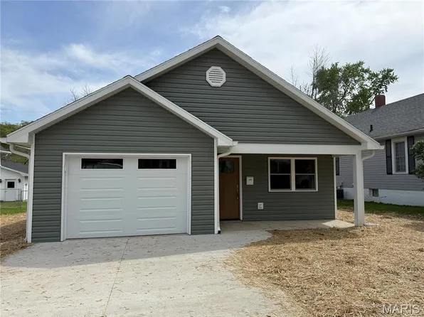 2609 Chestnut St, Hannibal, MO 63401