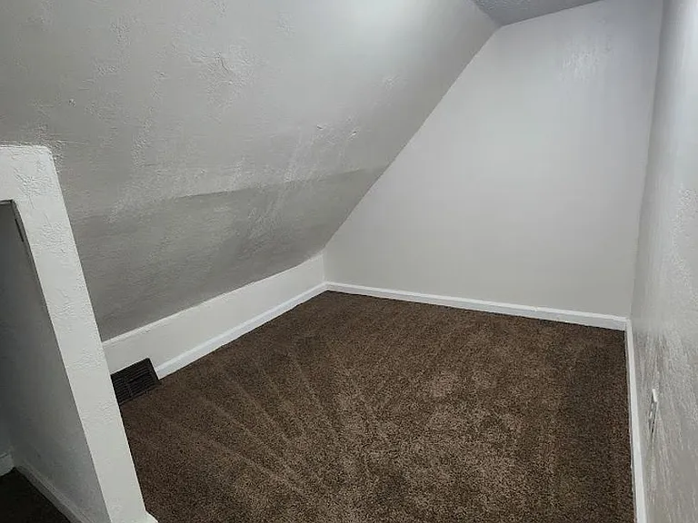 12905 Watterson Ave — Photo 8