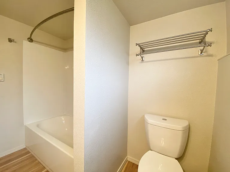 8345 Wabash Ave S — Photo 11