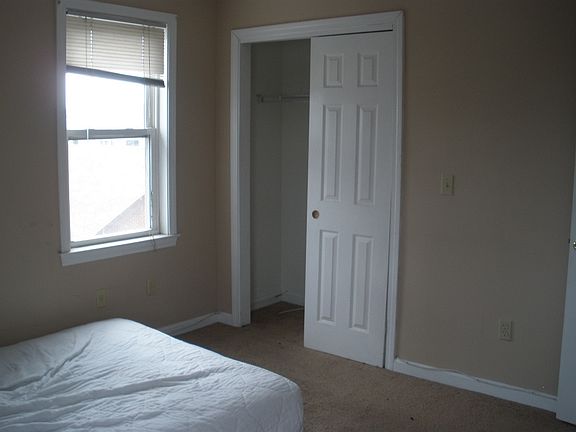 4th image of 739 Harris Ave #3