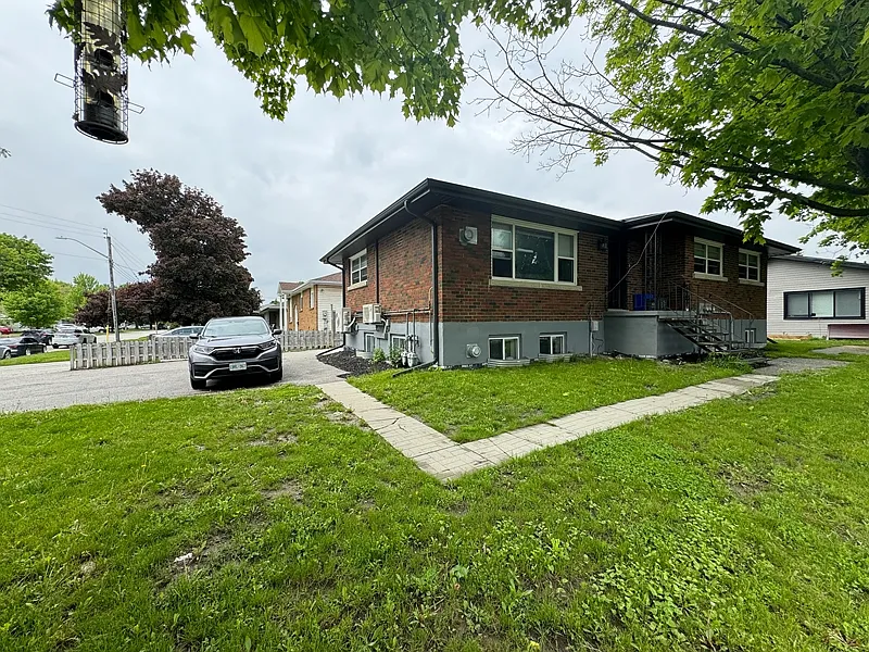 338 Saint Vincent St #LOWER