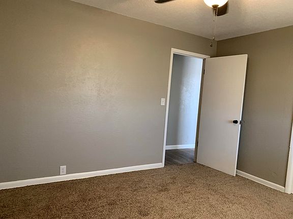 3rd image of 5102 W Rupe Ave
