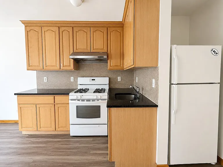 50-39 43rd St #2F — Photo 7