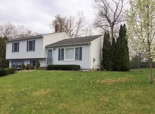 69 Teakwood Rd, Springfield, MA 01128