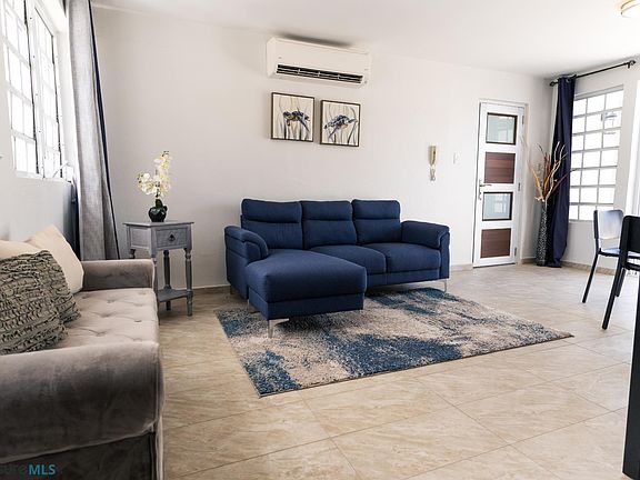 3rd image of 617 Calle San Mateo #5