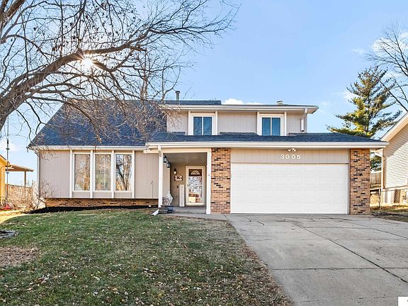 2nd image of 3005 Lynnwood Dr