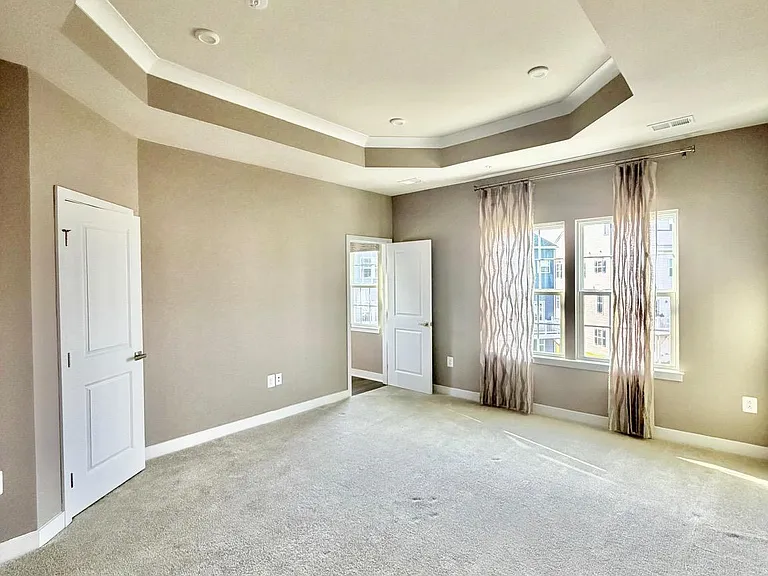 149 Lawndale Dr — Photo 28
