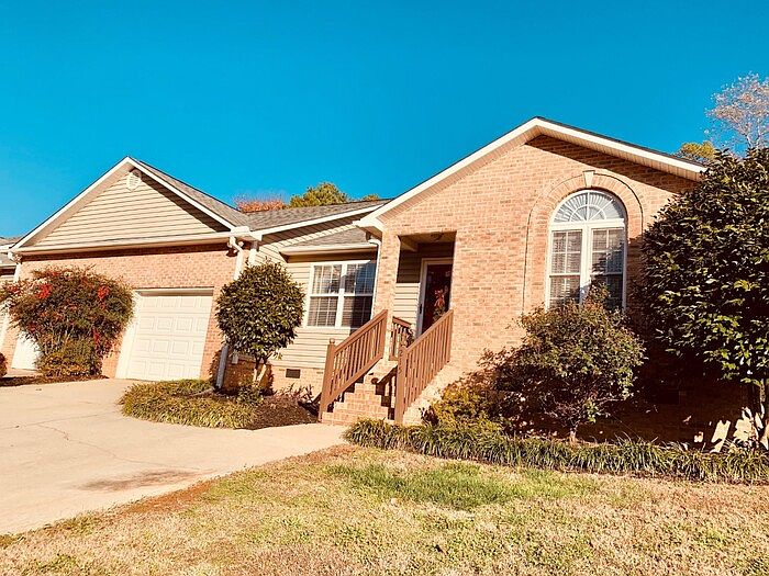 1st image of 213-215 River Oaks Cir #1+2