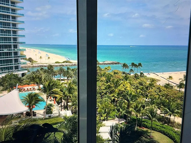10275 Collins Ave #808 — Photo 3