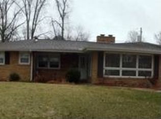 1020 Bacon St, Pekin, IL
