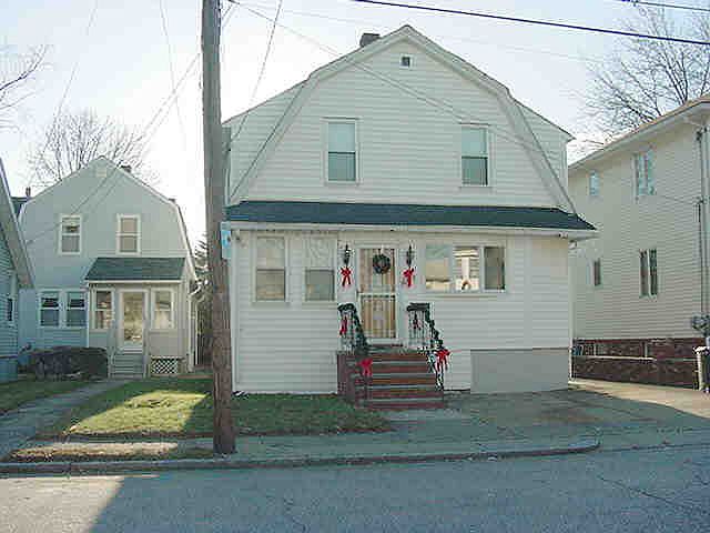 1st image of 39 Williams Ave