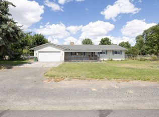 415 9th St, Metolius, OR 97741