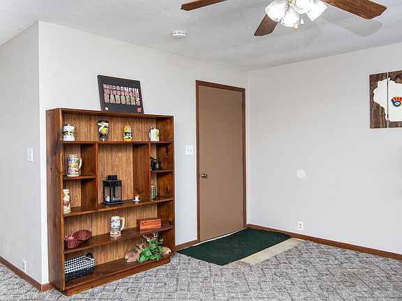 4th image of 3143 Scarlett Dr