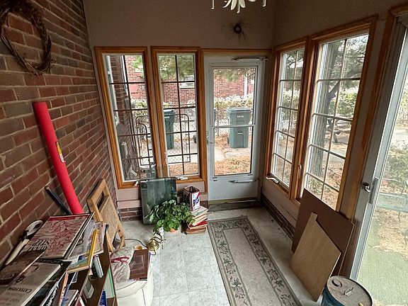 5th image of 7637 Pinehurst St